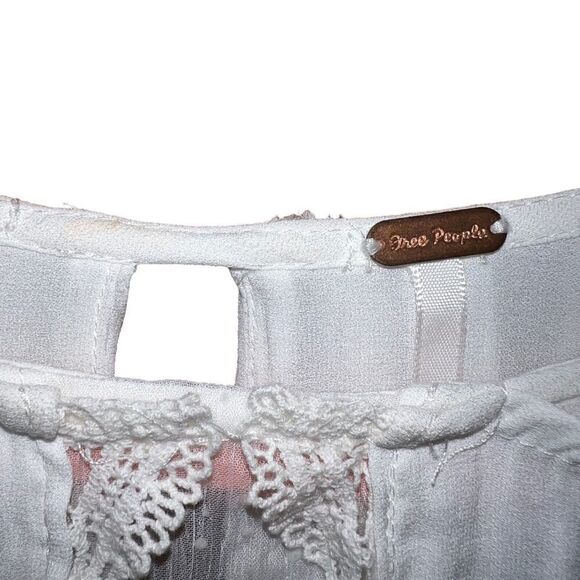 Free People top. White The Soul Serene Top Size Small NWT. - Picture 2 of 10